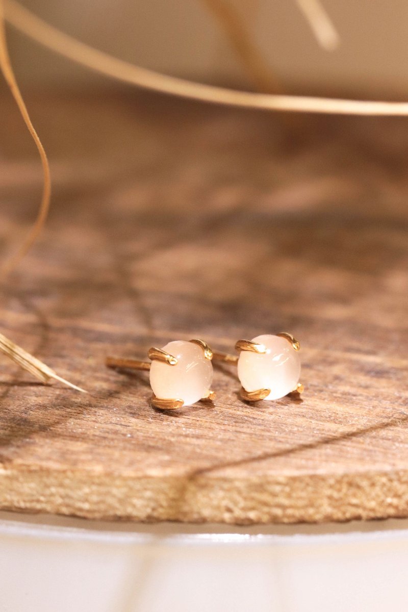 Basic Gold Ear Studs with Rose Quartz