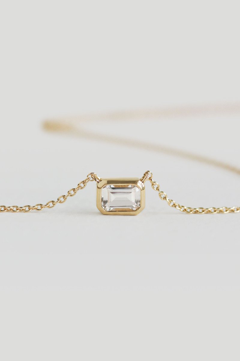 1945 Gold Necklace with White Topaz