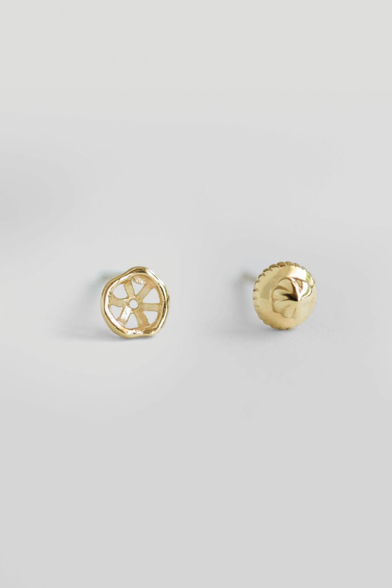 Tidbits Ear Studs in Champagne Gold