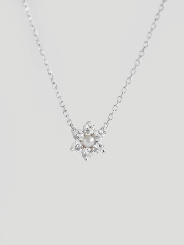 Daisy Necklace - White Sapphire & Freshwater Pearl in 14K White Gold