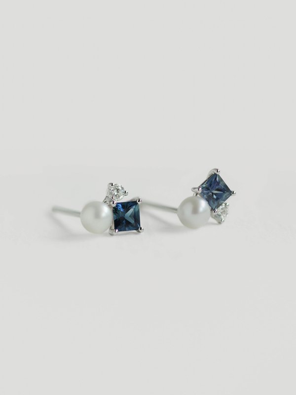 One-of-a-kind Abstract Ear Studs - Sapphire and Pearl in 18k Solid White Gold 03