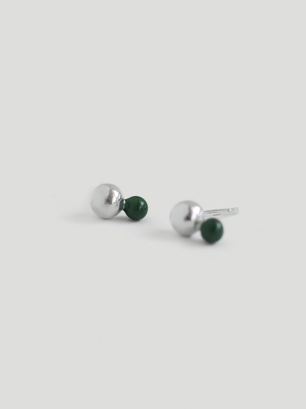 Otto Ear Studs with Forest Green Enamel in Silver