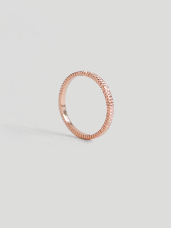 Line Ring in Rose Gold