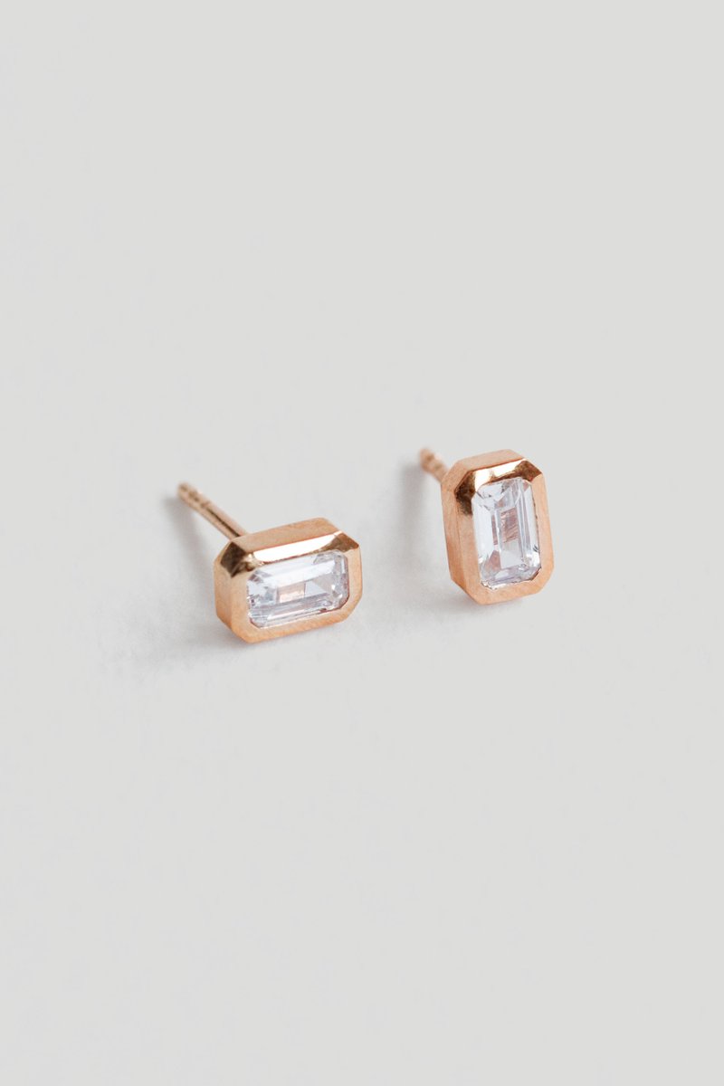 1940 Rose Gold Ear Studs with White Topaz