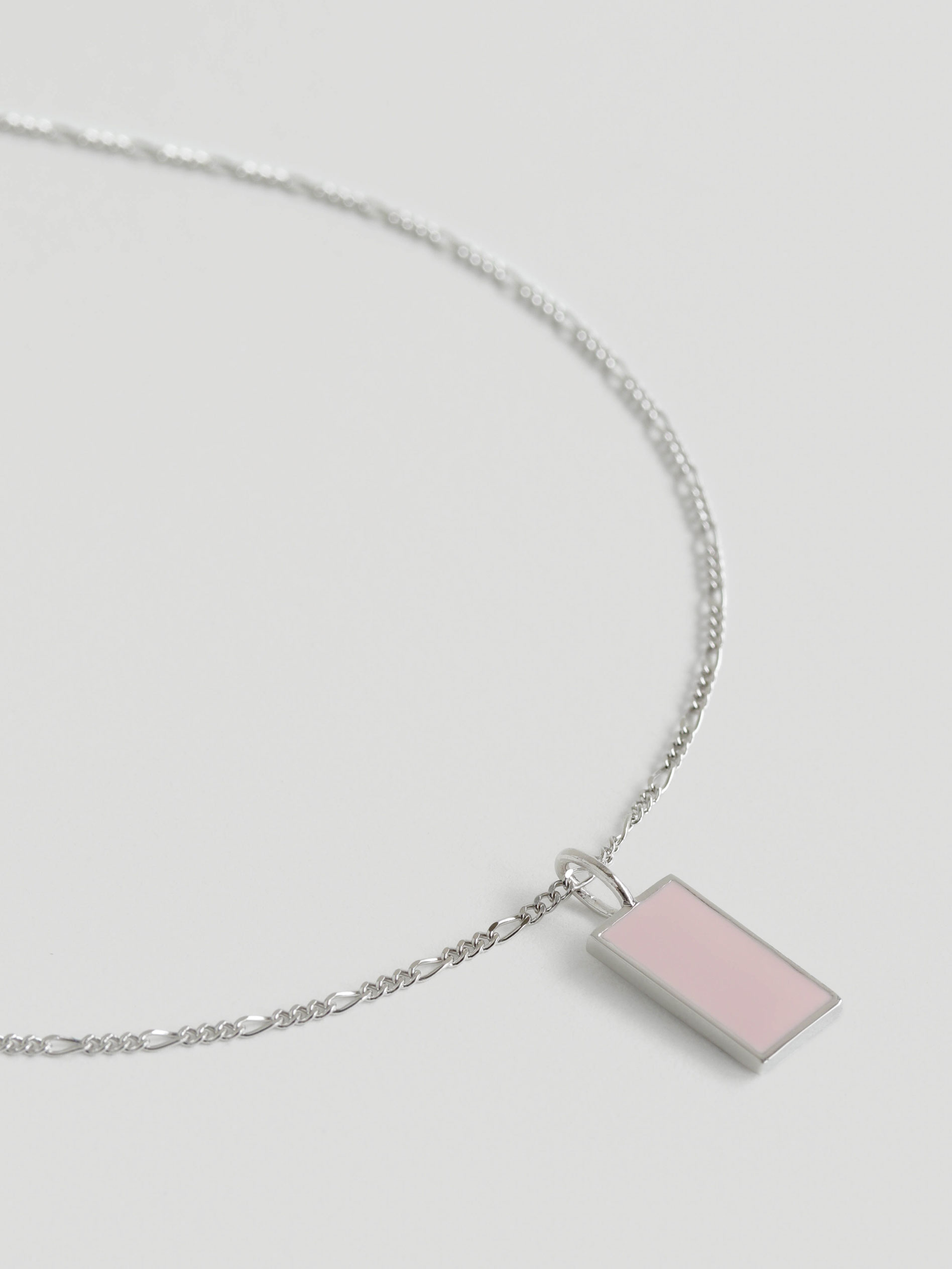 Ollie Necklace in Pink