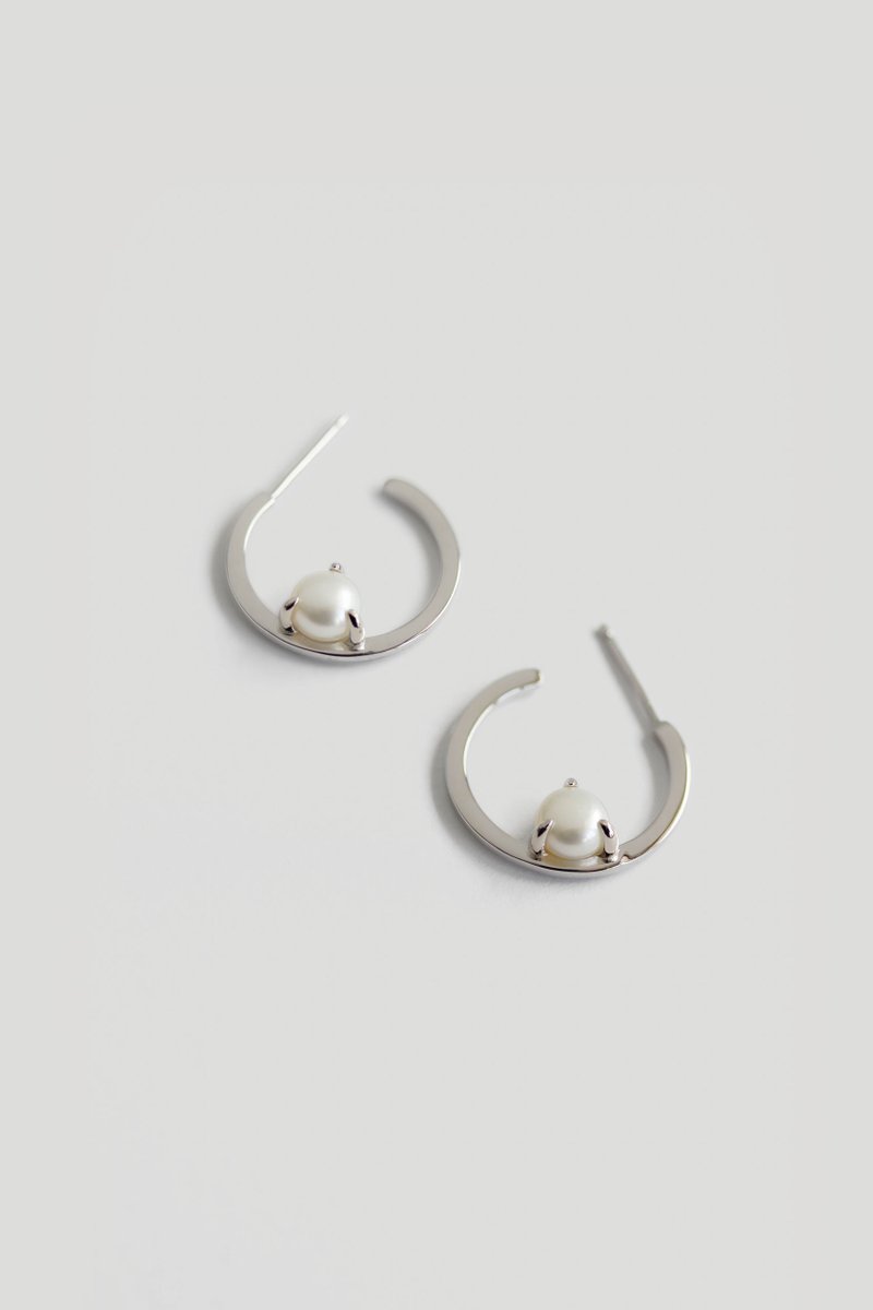 Nadine Silver Hoops with Freshwater Pearl