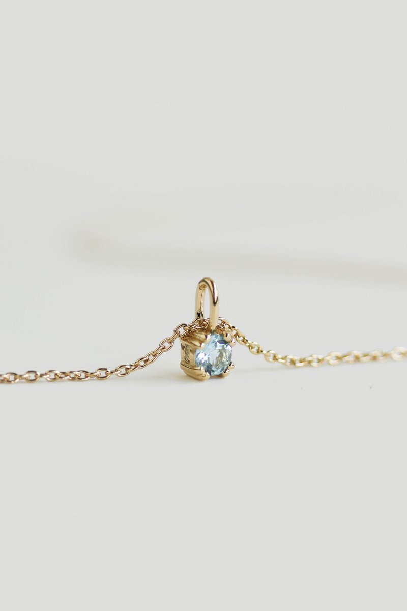 Dime Gold Necklace with Aquamarine