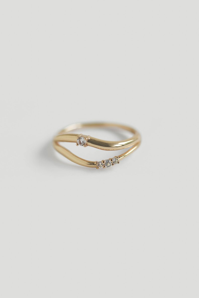 Paris Gold Ring with White Topaz