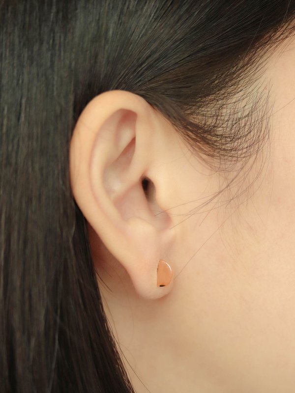 3D Crescent Ear Studs in Rose Gold