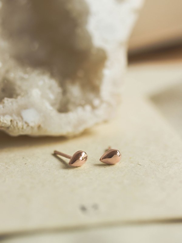 Raindrop Ear Studs in Rose Gold