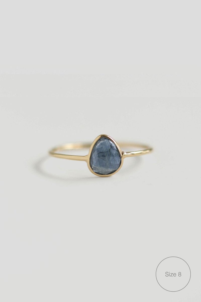 One-of-a-kind 18k Gold Sliced Sapphire Ring 01